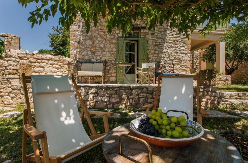 Kyparissia Old Town Lodge With Amazing Sea View Екстериор снимка