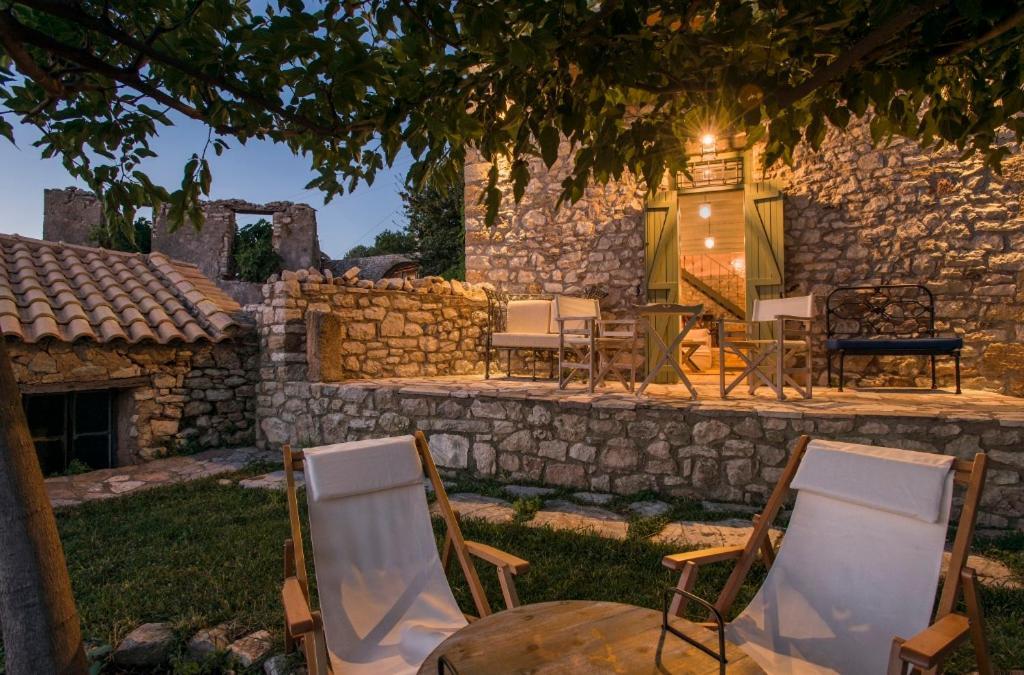 Kyparissia Old Town Lodge With Amazing Sea View Екстериор снимка